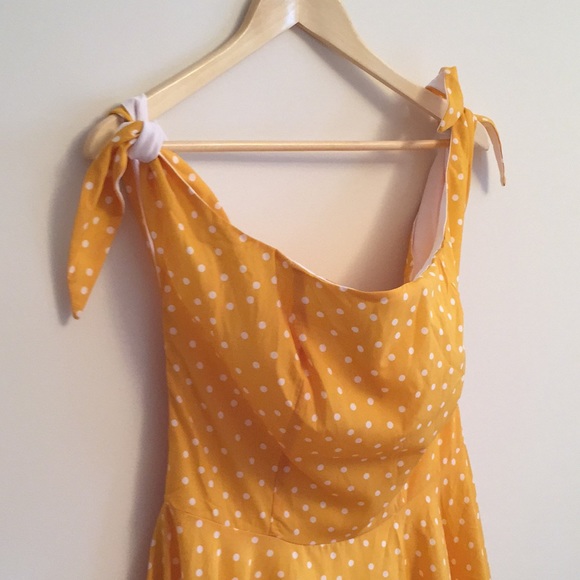 NWOT Yellow Polka Dot Dress - Picture 7 of 9